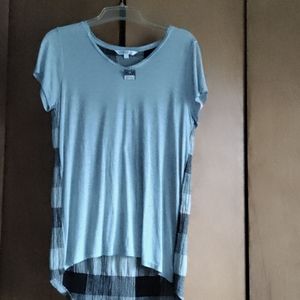 ✨🆕 DownEast women's size small short sleeve shirt